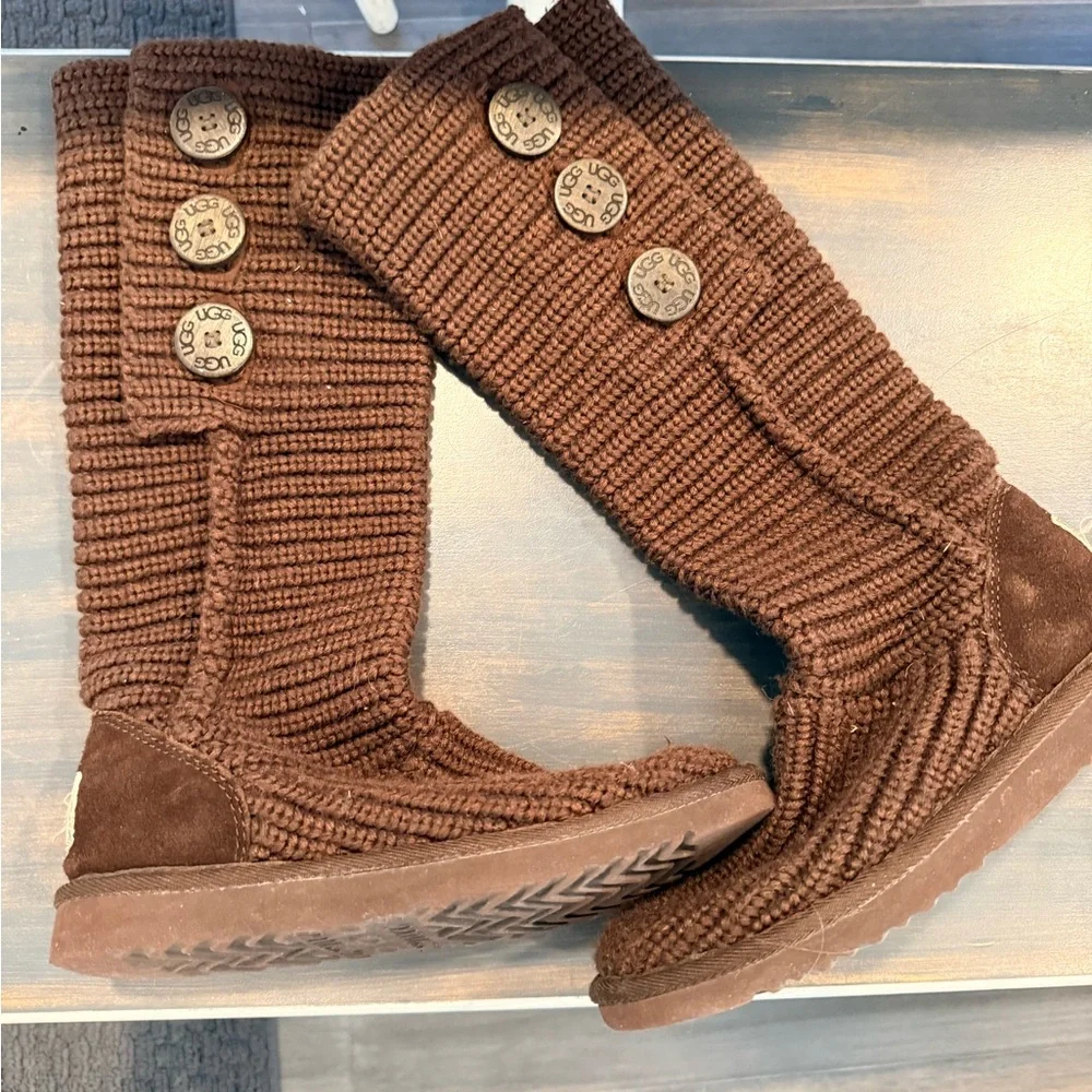 UGG Classic Cardy Knit Button Boots Brown Tall Sweater Boots Women’s Size 5